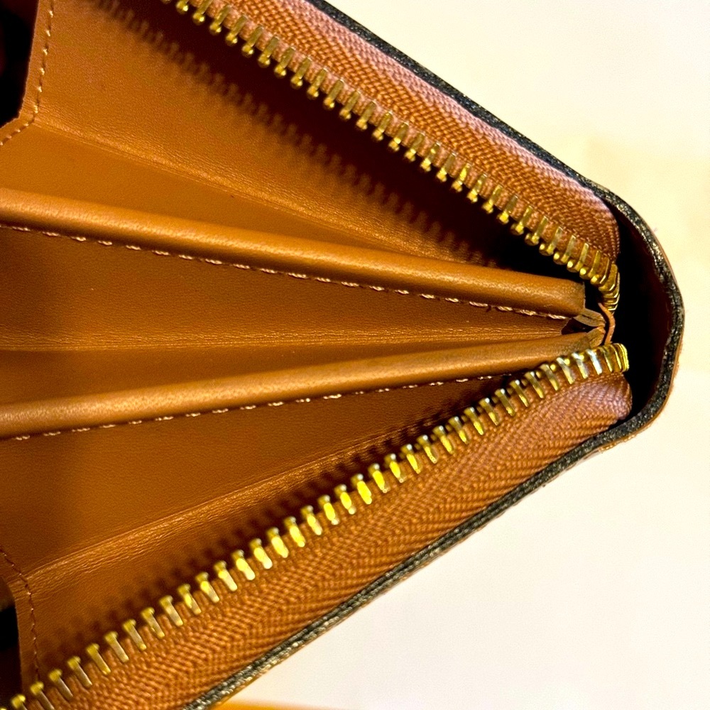 Louis Vuitton Vernis Excellent LV Wallet - Picture 4 of 11
